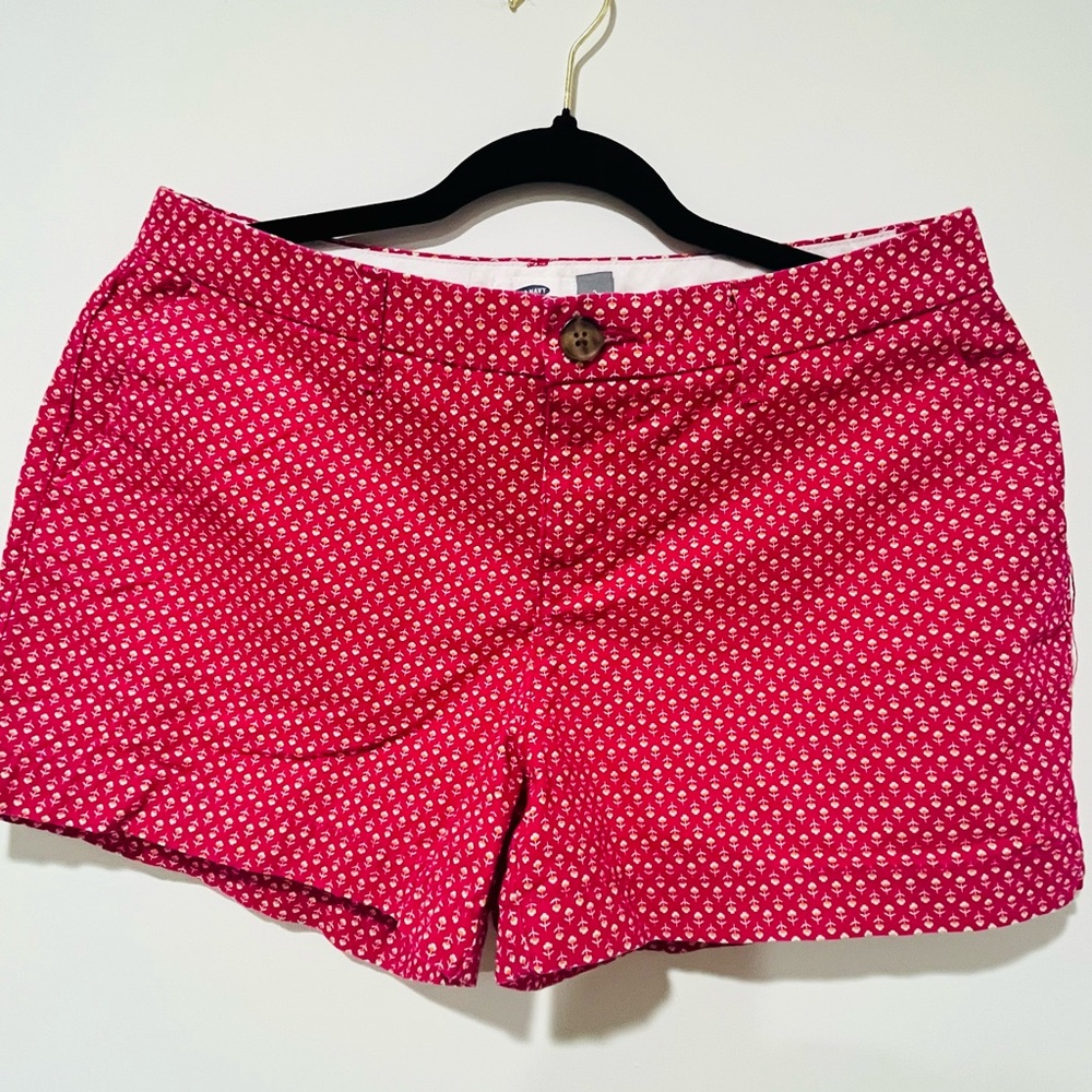 Old Navy Pink Patterned Women's Bermudas
